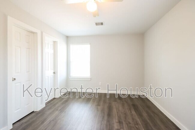 Building Photo - 7934 Way St