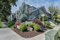 Building Photo - 587 N 200 E