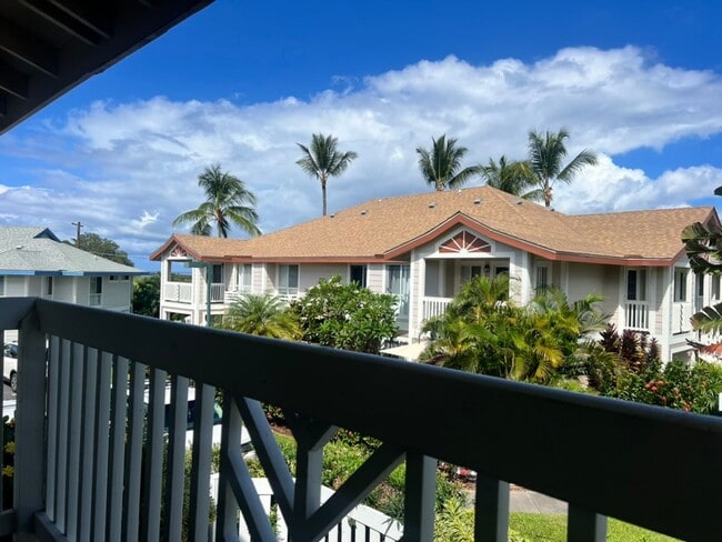 Building Photo - Unfurnished 3 bedroom 2 bath condo (top fl...