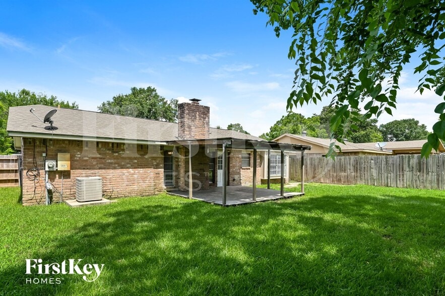 Building Photo - 9702 Desert Flower Ln