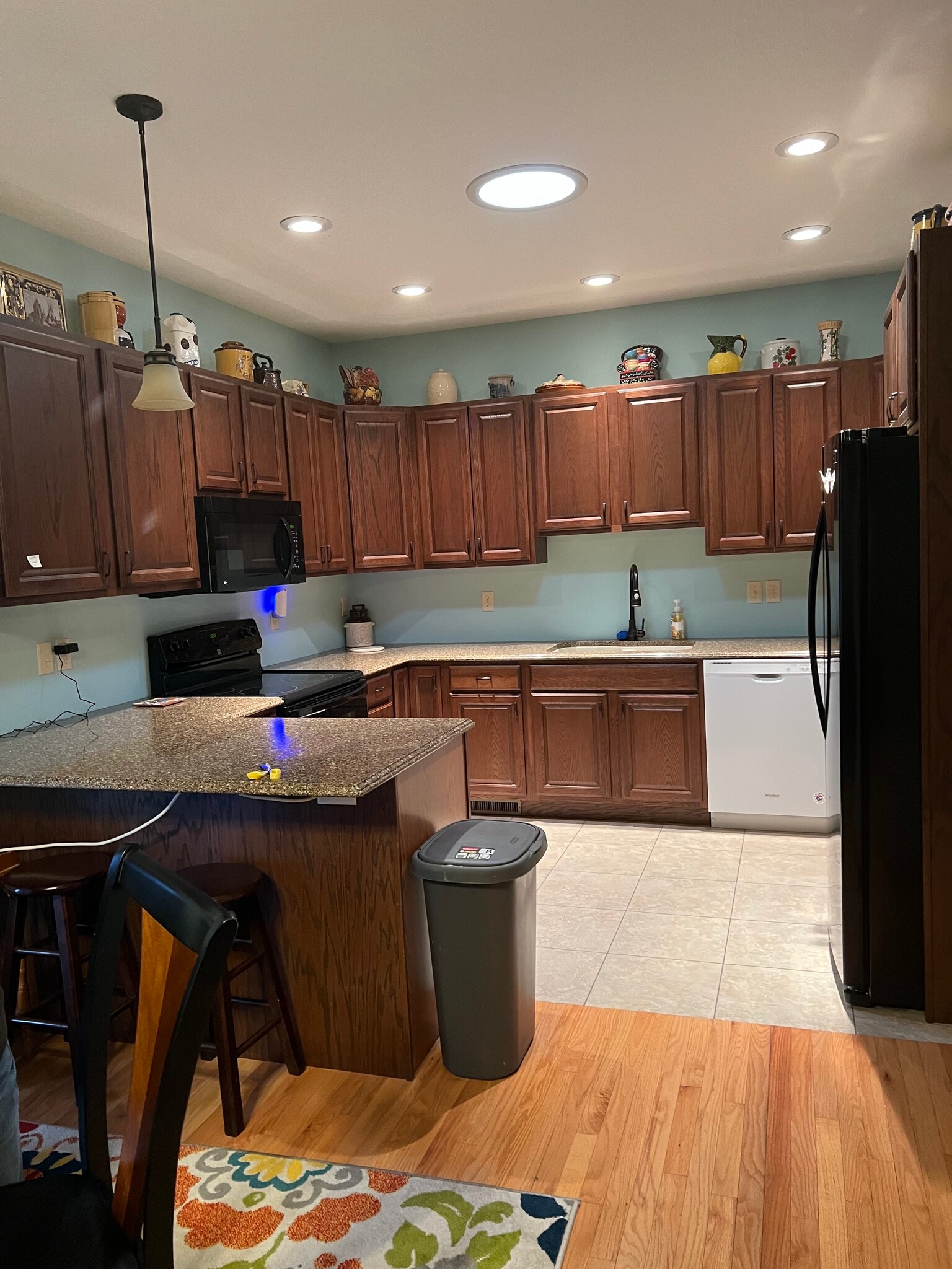 Building Photo - 310 N 1st St