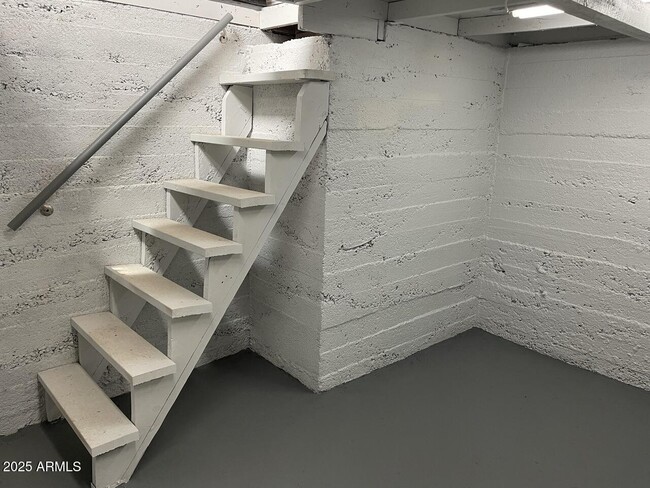 Building Photo - 737 S 2nd St