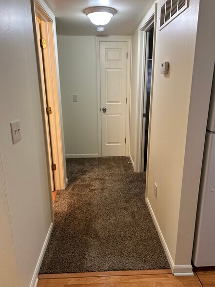 Hallway - 140 Holly Pines Ct