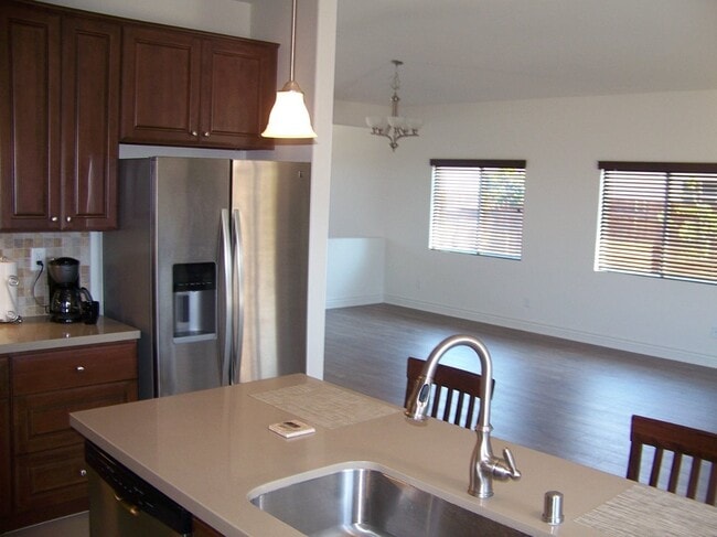 Building Photo - Beautiful Legacy at La Ventana Single Story Home near the 101 Frwy/Marian Hospital