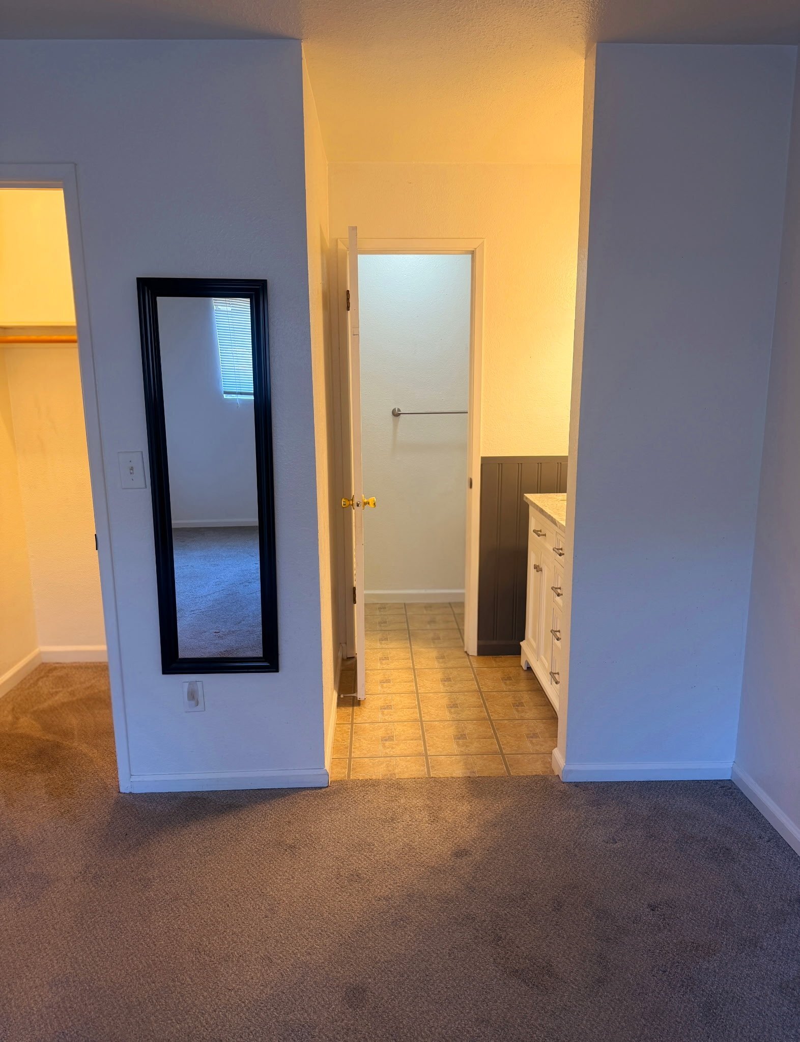 Building Photo - 3001 Quail Hollow Dr