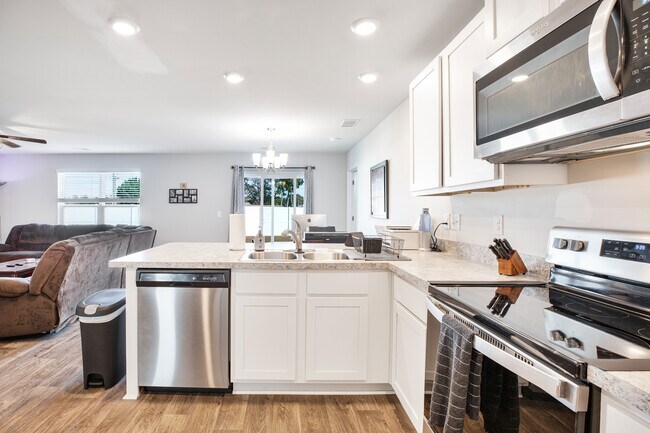 Building Photo - 509 Grass fern Ct