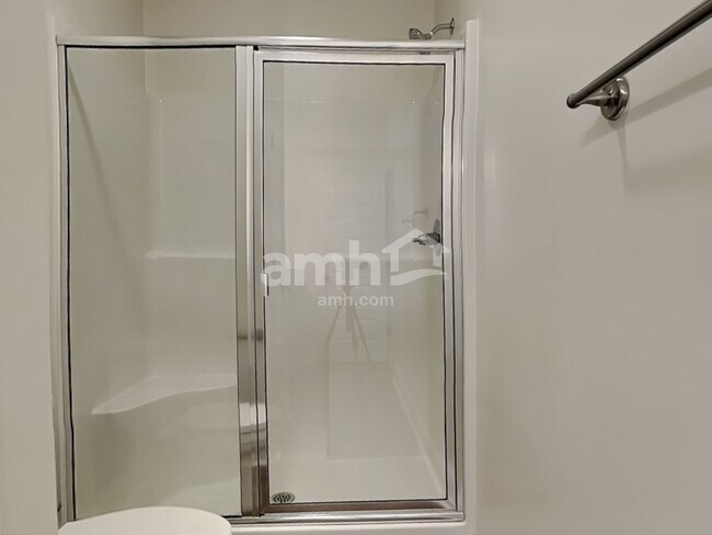 Building Photo - 5516 Central Grove Sq