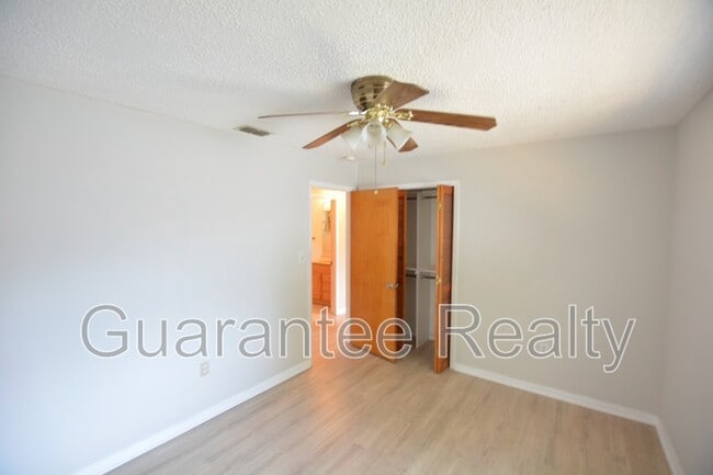 Building Photo - 541 Carey Pl