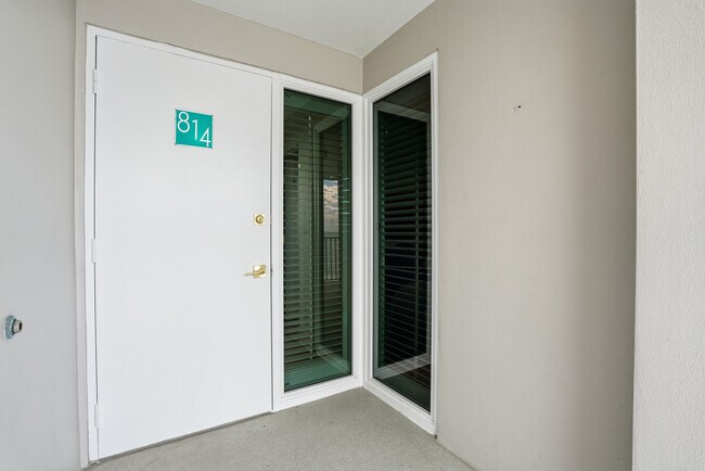 Building Photo - 3443 Gulf Shore Blvd N