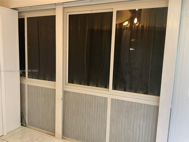 Building Photo - 2405 Antigua Cir