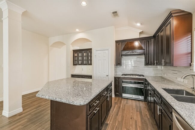 Building Photo - 13731 Cypresswood Crossing Blvd