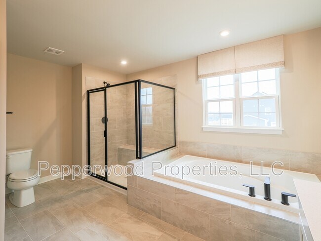 Building Photo - 7204 Red Cedar Trl