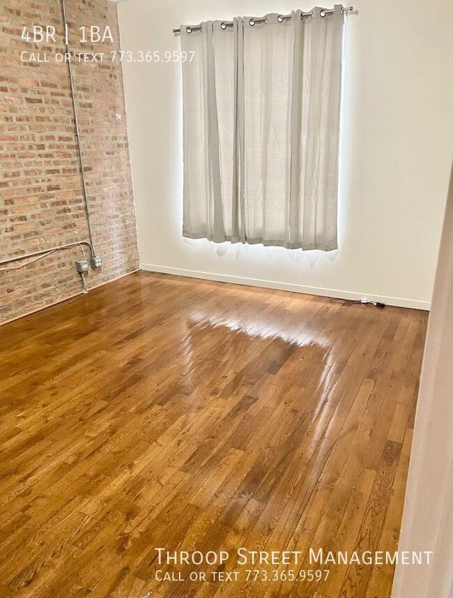 Building Photo - 5709 S Wentworth Ave