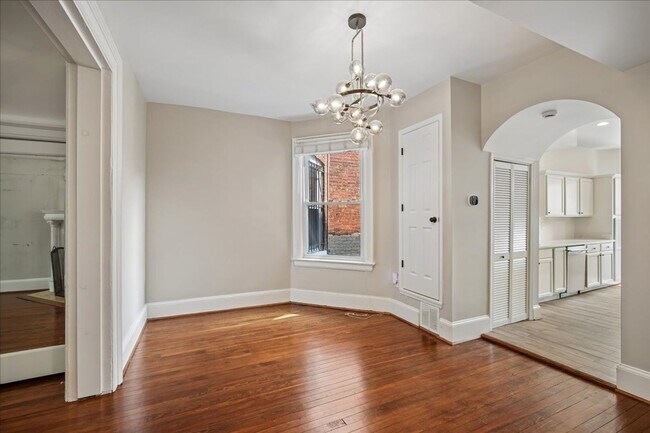 Building Photo - 3211 11th St NW