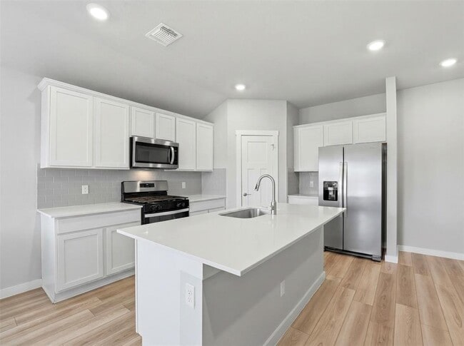 Building Photo - 1024 Tipton St