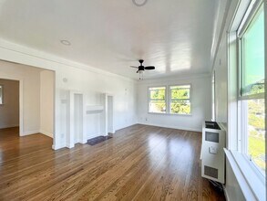Building Photo - 1610 Fargo St