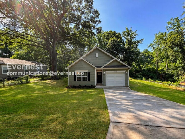 Building Photo - 2722 Crawford Ave