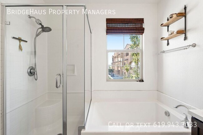 Building Photo - 1212 Via Lucero