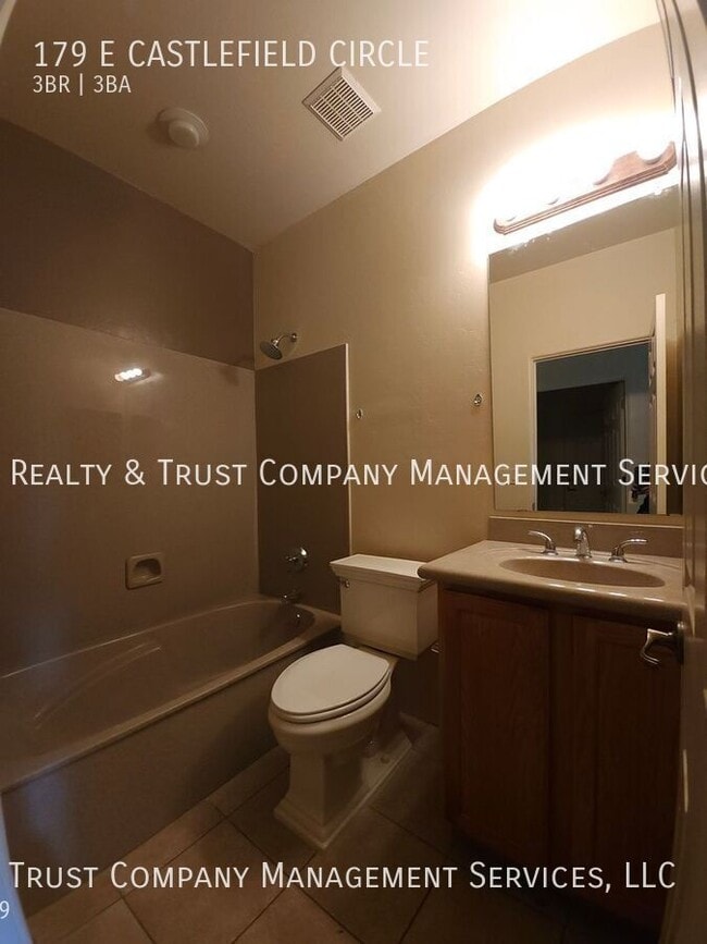 Building Photo - 179 E Castlefield Cir