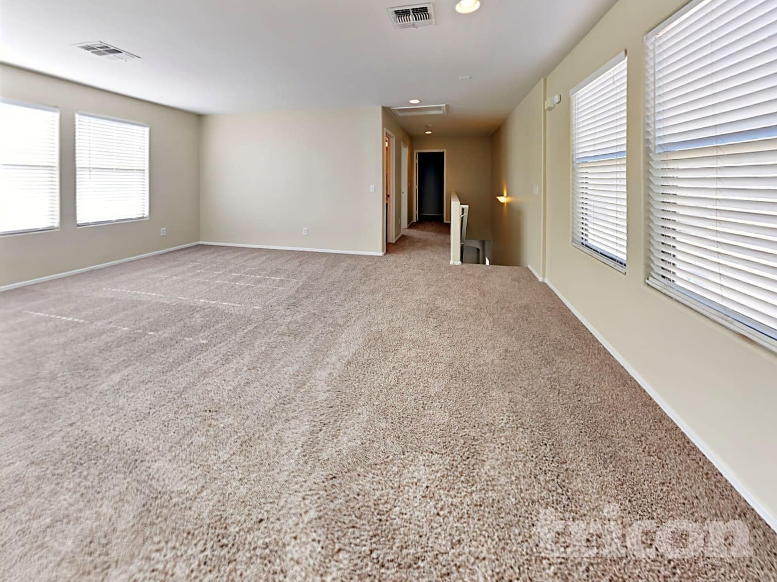 Building Photo - 8505 N 64th Ln