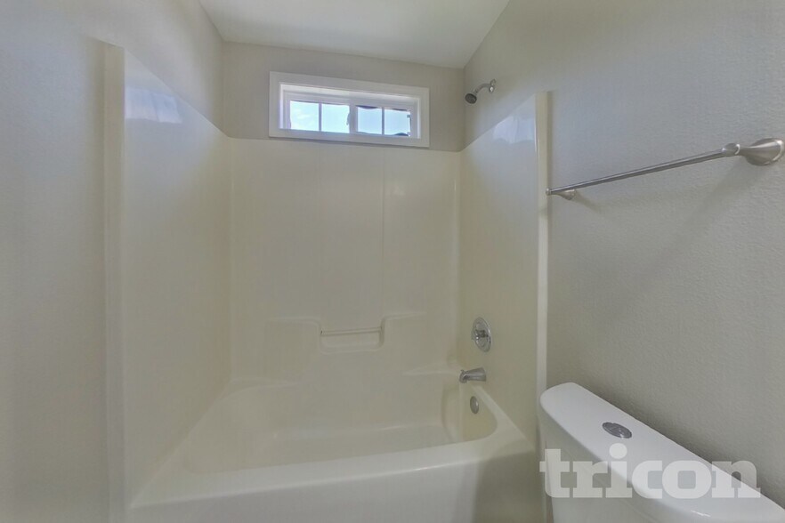 Building Photo - 6129 Whispering Brook Ct