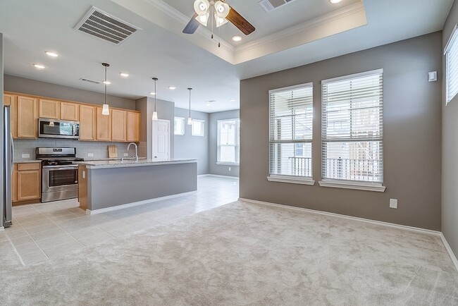 Building Photo - 9312 Bauer Vista Dr