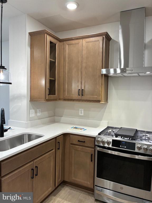 Building Photo - 20827 Cloongee Ter