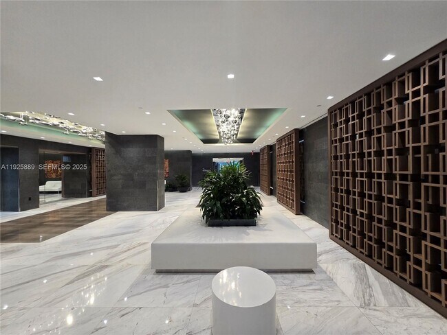 Building Photo - 400 Sunny Isles Blvd