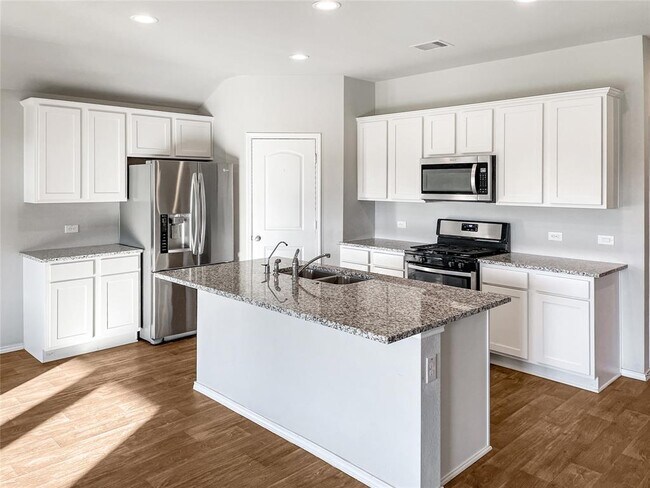 Building Photo - 5906 Warm Bungalow Ln