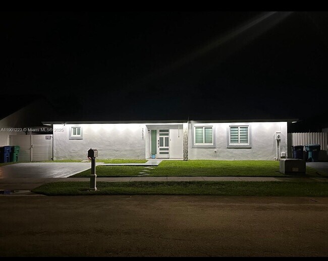 Primary Photo - 20521 SW 125th Ave
