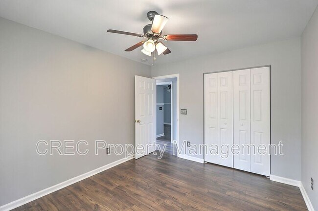 Building Photo - 8983 Planters Row Ln