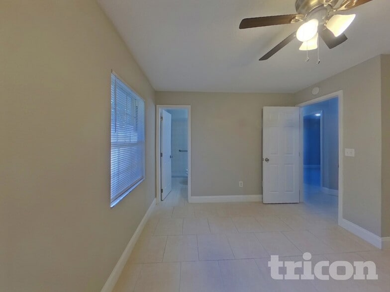 Building Photo - 2527 Orange Ave