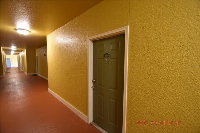 Building Photo - 4207 S Dale Mabry Hwy
