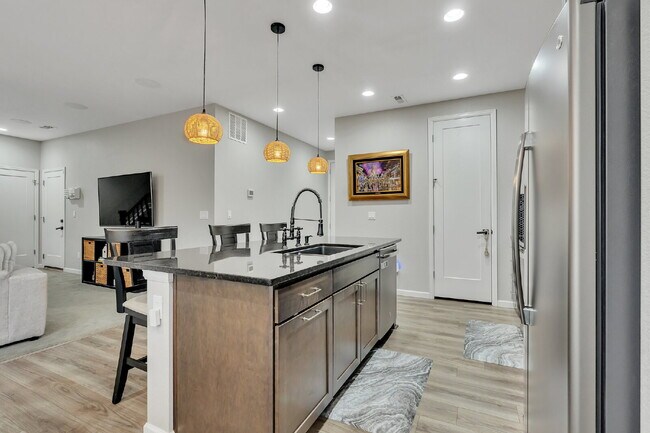 Building Photo - Newer Build 3 Bedroom Home In a Beautiful Neighborhood!