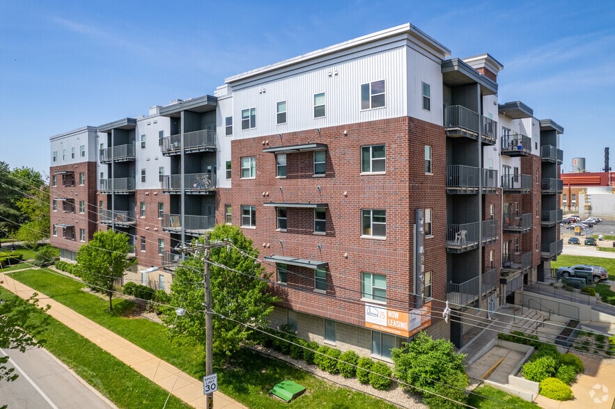Primary Photo - 75 Armory | Student Housing