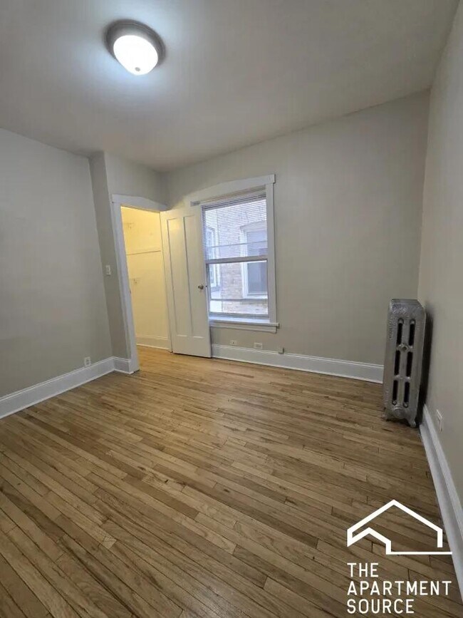 Building Photo - 552 Elmwood Ave