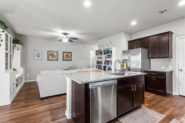 Building Photo - 1300 Ferryman Dr