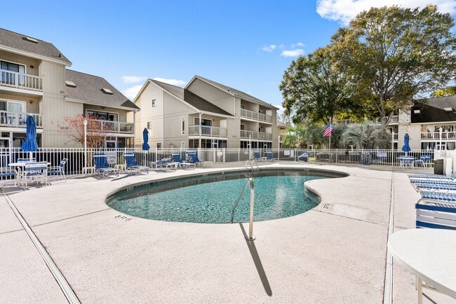 Building Photo - Fully Furnished W/ All Utilities Included!...