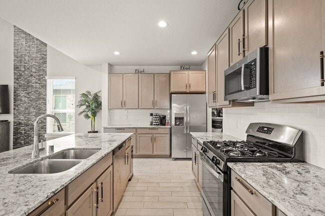 Building Photo - 18419 Windy Knl Wy