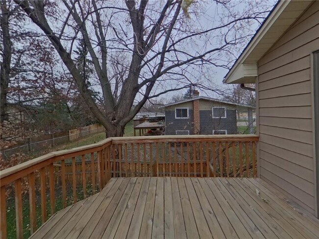 Building Photo - 4905 Independence St