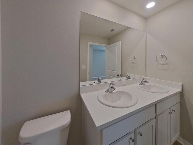 Building Photo - 10733 Hidden Banks Gln