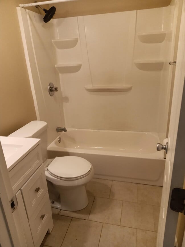 Building Photo - 118 Taylor St