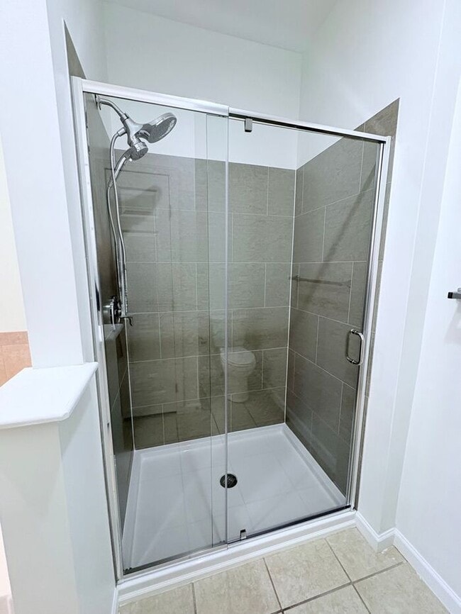 Building Photo - Charming 3 beds 2.5 baths in The Reserves of Beavercreek!