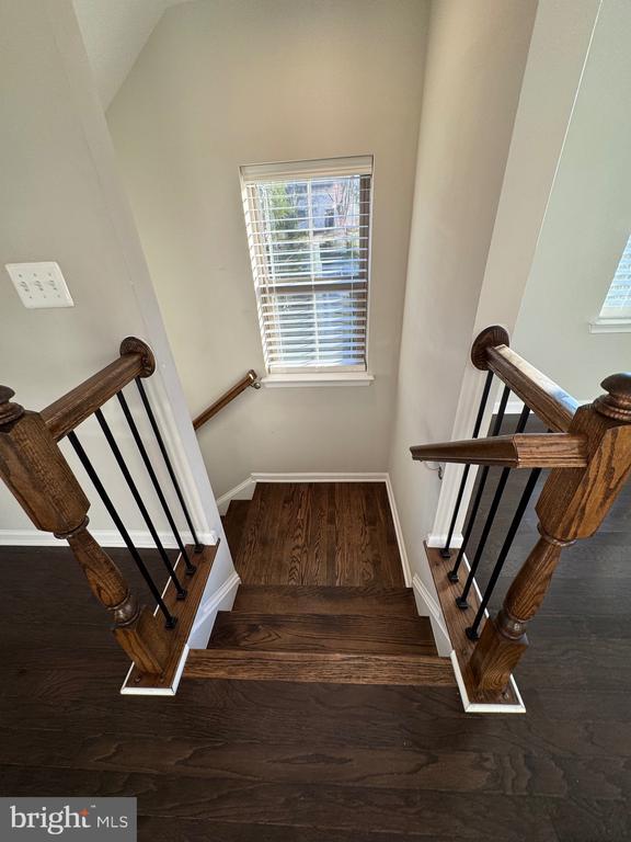 Building Photo - 120 Tolocka Terrace NE