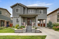 Building Photo - Large single family home in Central Park.