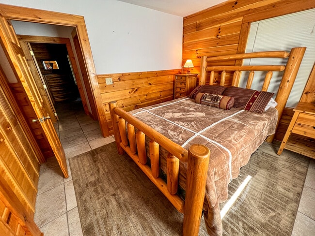 Building Photo - 169 Dream Mountain Rd