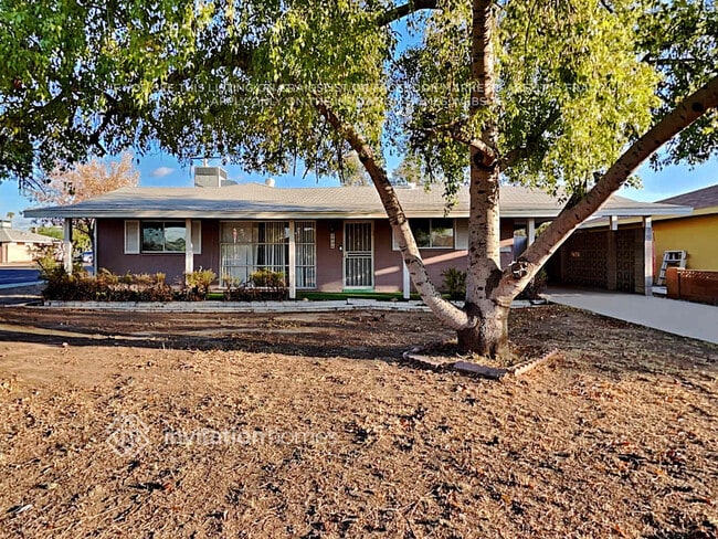 Building Photo - 3036 W Elm St