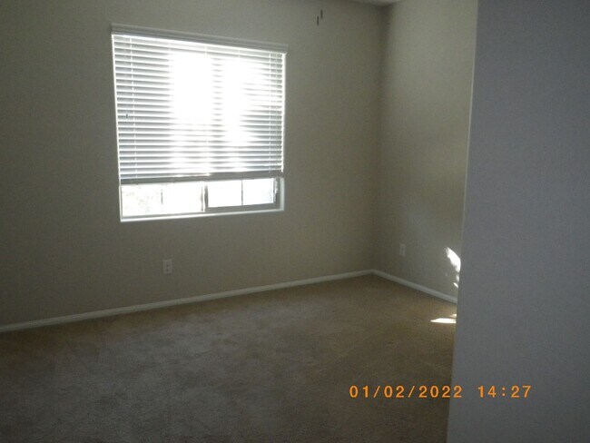 Building Photo - Beautiful 5 Bedroom House with City View