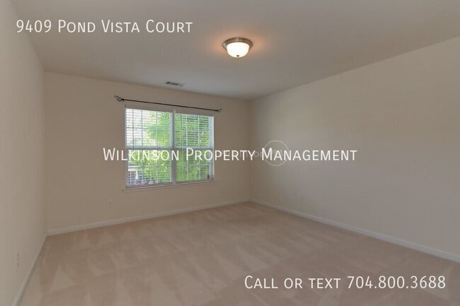Building Photo - 9409 Pond Vista Court