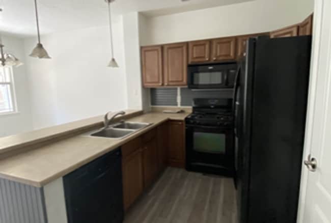 Building Photo - Newly Remodeled Three Bedroom House